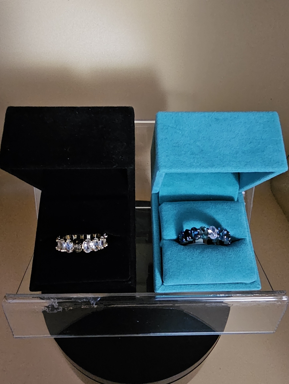 Kurt Geiger - Infinity Ring Buyer's Choice - Picture 3 of 3